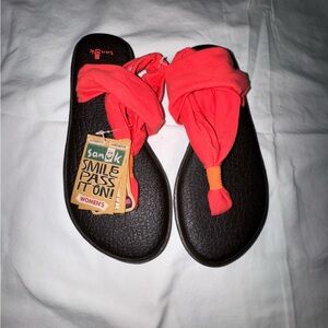 Sanuk yoga mat sling 2